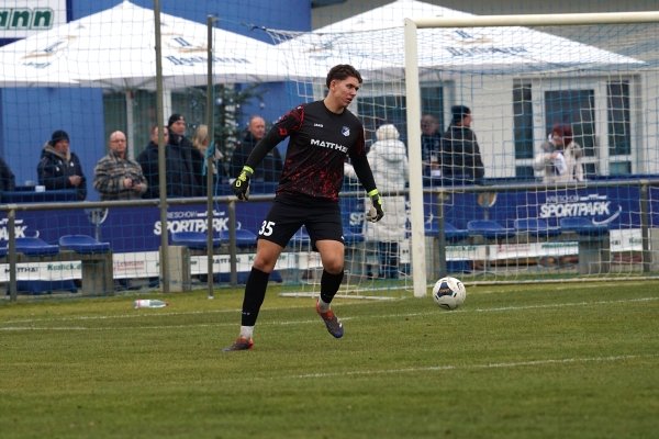 Sebastian Mellack bleibt beim VfB Krieschow