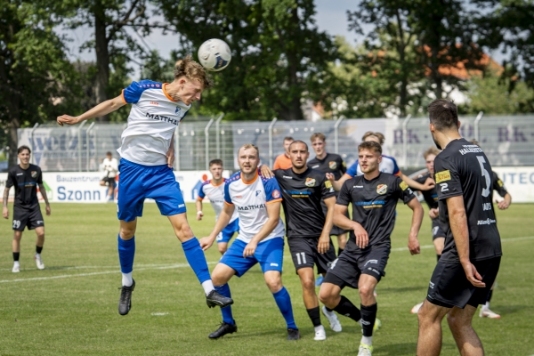 Luca Grimm verlängert beim VfB Krieschow