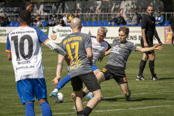 Qualit&auml;tssprung im schweren Ausw&auml;rtsspiel unterstreichen